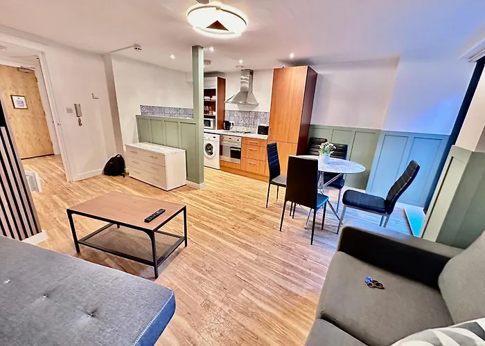 Two Bedrooms Flat - Manchester City Centre